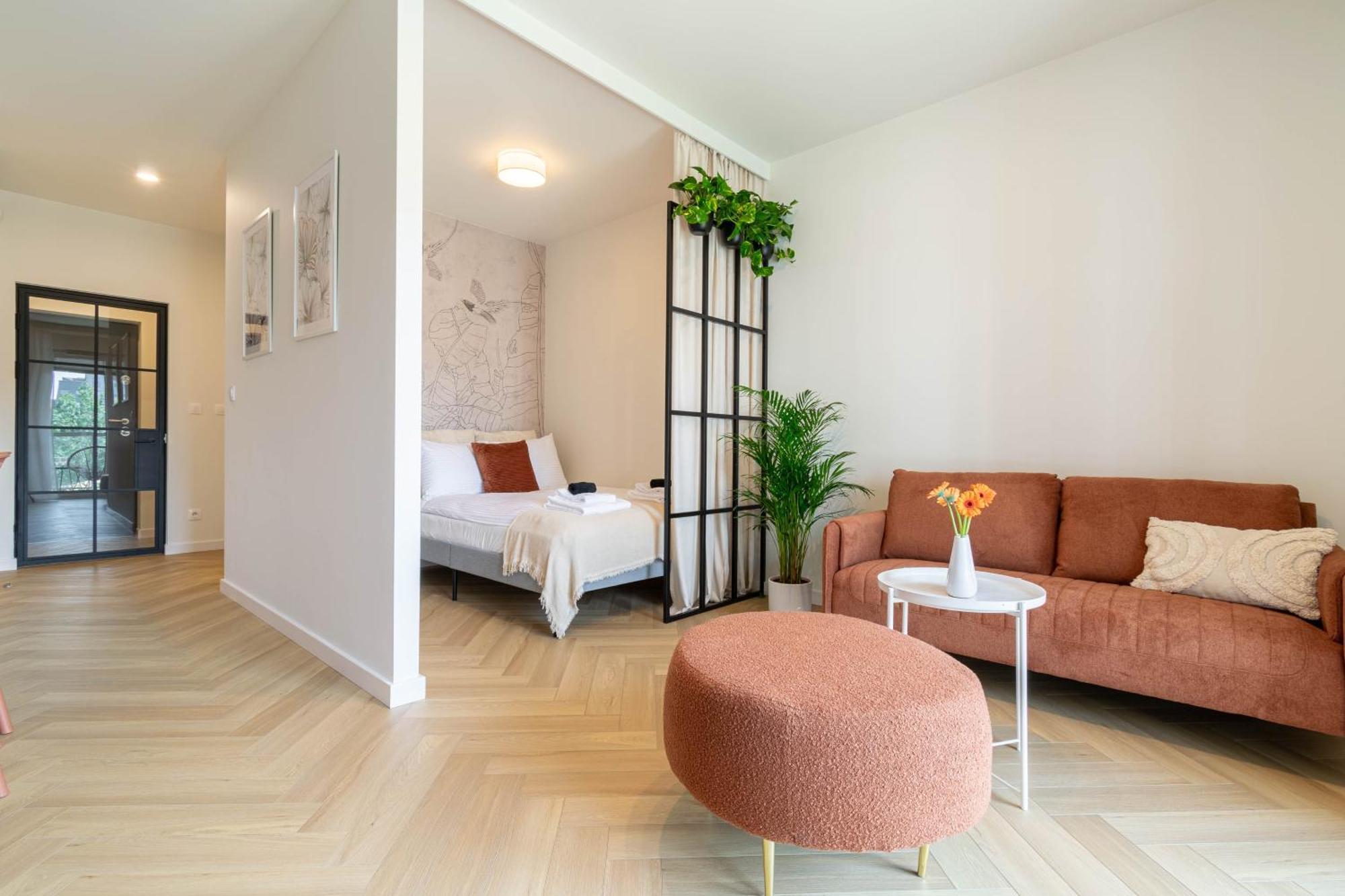 Апартаменты Good Mood Francuska Retreat - Free Parking - Self Check-In Катовице Экстерьер фото